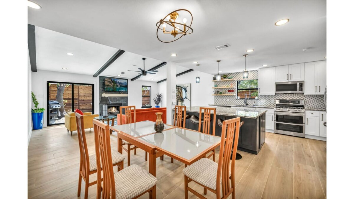 3 BR, King Beds, | Sunset Serenity